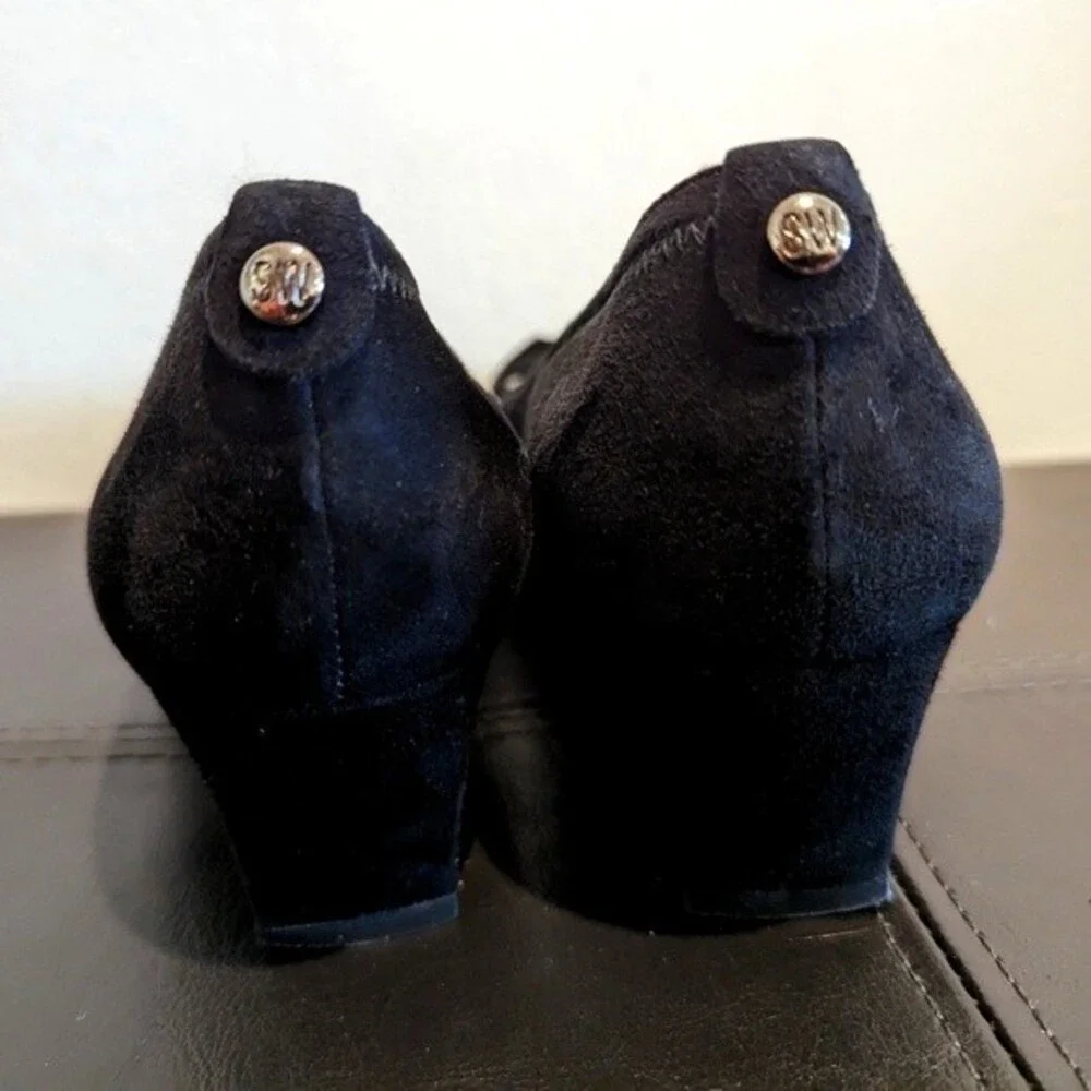 Stuart Weitzman Black Genuine Suede Wedged Heels with Chain Bow - Picture 3 of 11
